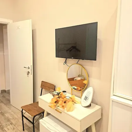 Concept Naples- Moderne Con Balcone Vicino Al Centro 3*