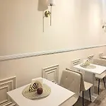 Concept Naples- Moderne Con Balcone Vicino Al Centro לינה וארוחת בוקר 3*