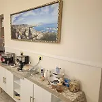 Concept Naples- Moderne Con Balcone Vicino Al Centro 3* נאפולי