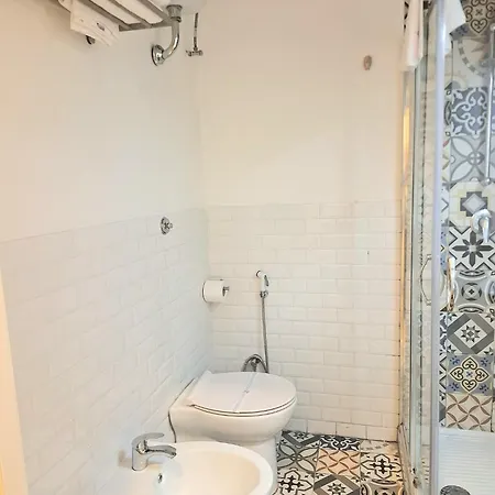 Concept Naples- Moderne Con Balcone Vicino Al Centro 3*