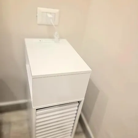 Concept Naples- Moderne Con Balcone Vicino Al Centro 3* نابولي