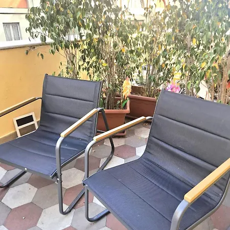 Concept Naples- Moderne Con Balcone Vicino Al Centro فندق مبيت وإفطار 3*