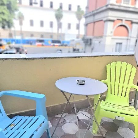 فندق مبيت وإفطار Concept Naples- Moderne Con Balcone Vicino Al Centro 3*