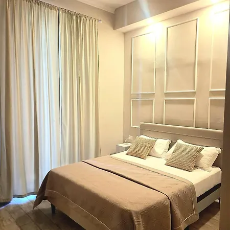 فندق مبيت وإفطار Concept Naples- Moderne Con Balcone Vicino Al Centro نابولي