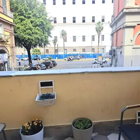 Concept Naples- Moderne Con Balcone Vicino Al Centro