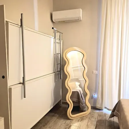 Concept Naples- Moderne Con Balcone Vicino Al Centro فندق مبيت وإفطار نابولي