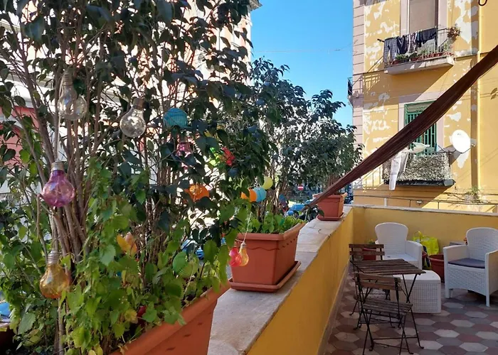 Concept Naples- Moderne Con Balcone Vicino Al Centro Nocleg ze śniadaniem 3*