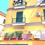 Bed and Breakfast Concept Naples- Moderne Con Balcone Vicino Al Centro 3*