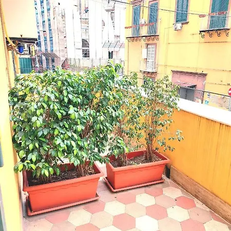 Concept Naples- Moderne Con Balcone Vicino Al Centro 3* Неаполь