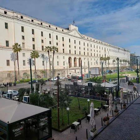 Concept Naples- Moderne Con Balcone Vicino Al Centro Отель типа 