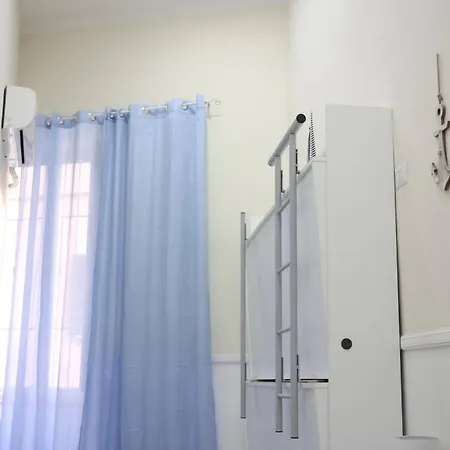 Concept Naples- Moderne Con Balcone Vicino Al Centro