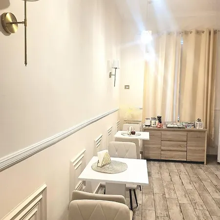 Concept Naples- Moderne Con Balcone Vicino Al Centro Neapel
